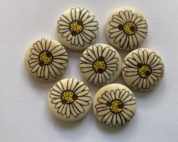 6 x 15mm Wood Chrysanthemum Buttons