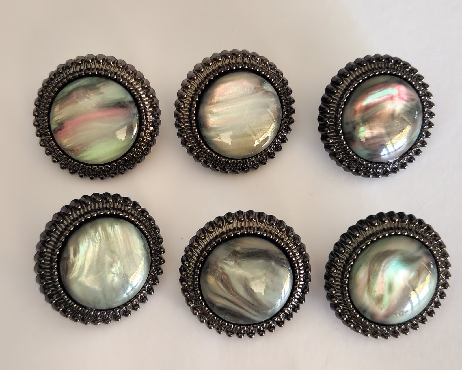6 x 2.5cm Elegant Round Shank Buttons