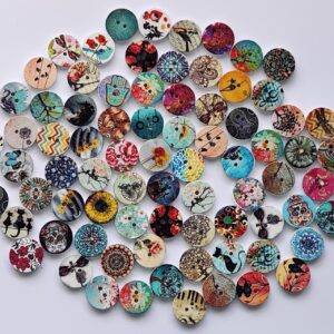 8 x Mixed Pattern Wooden Buttons 1.5cm